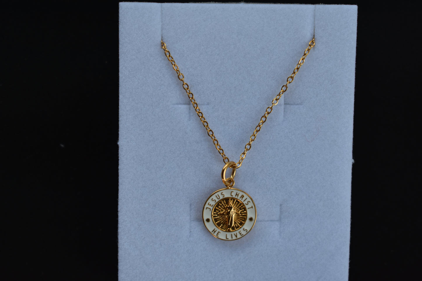 He Lives Necklace – "Jesus Christ, He Lives" Pendant Gold (13mm)