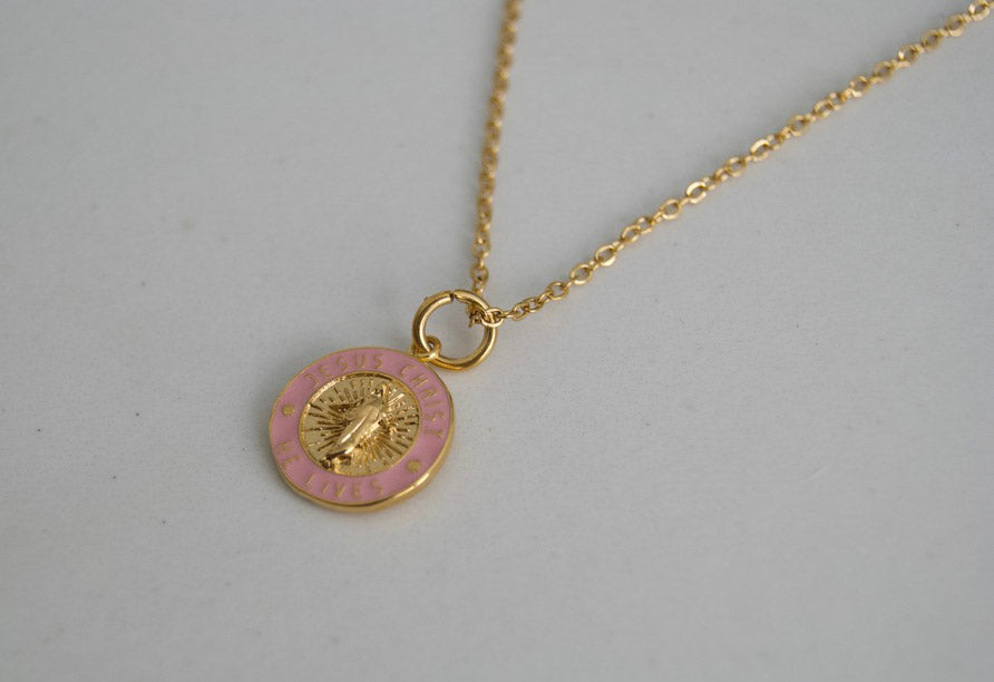 He Lives Necklace – "Jesus Christ, He Lives" Pendant Gold (13mm)