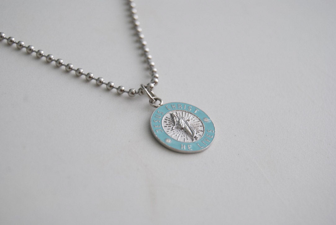 He Lives Necklace – "Jesus Christ, He Lives" Pendant Silver (18mm)