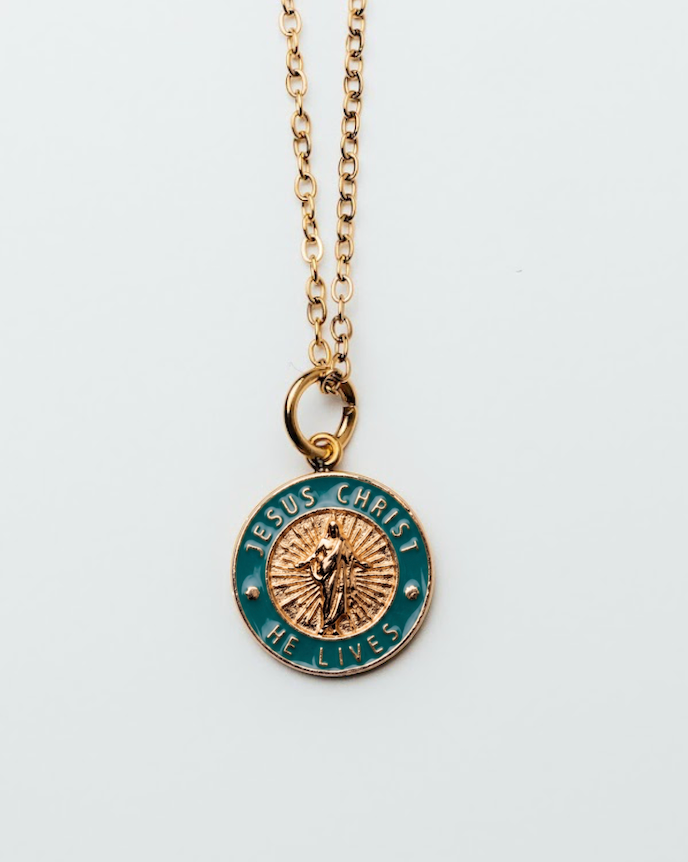 He Lives Necklace – Small Pendant