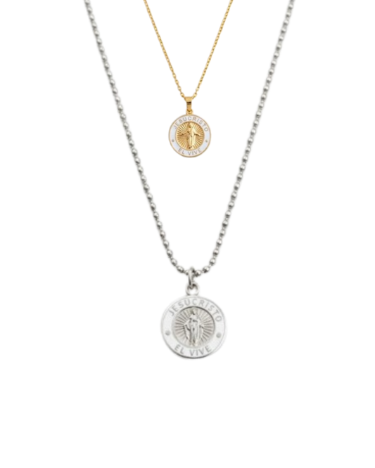 He Lives Necklace (Spanish)