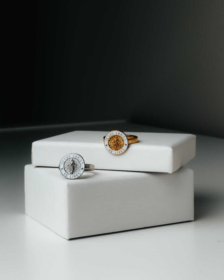 He Lives Rings
