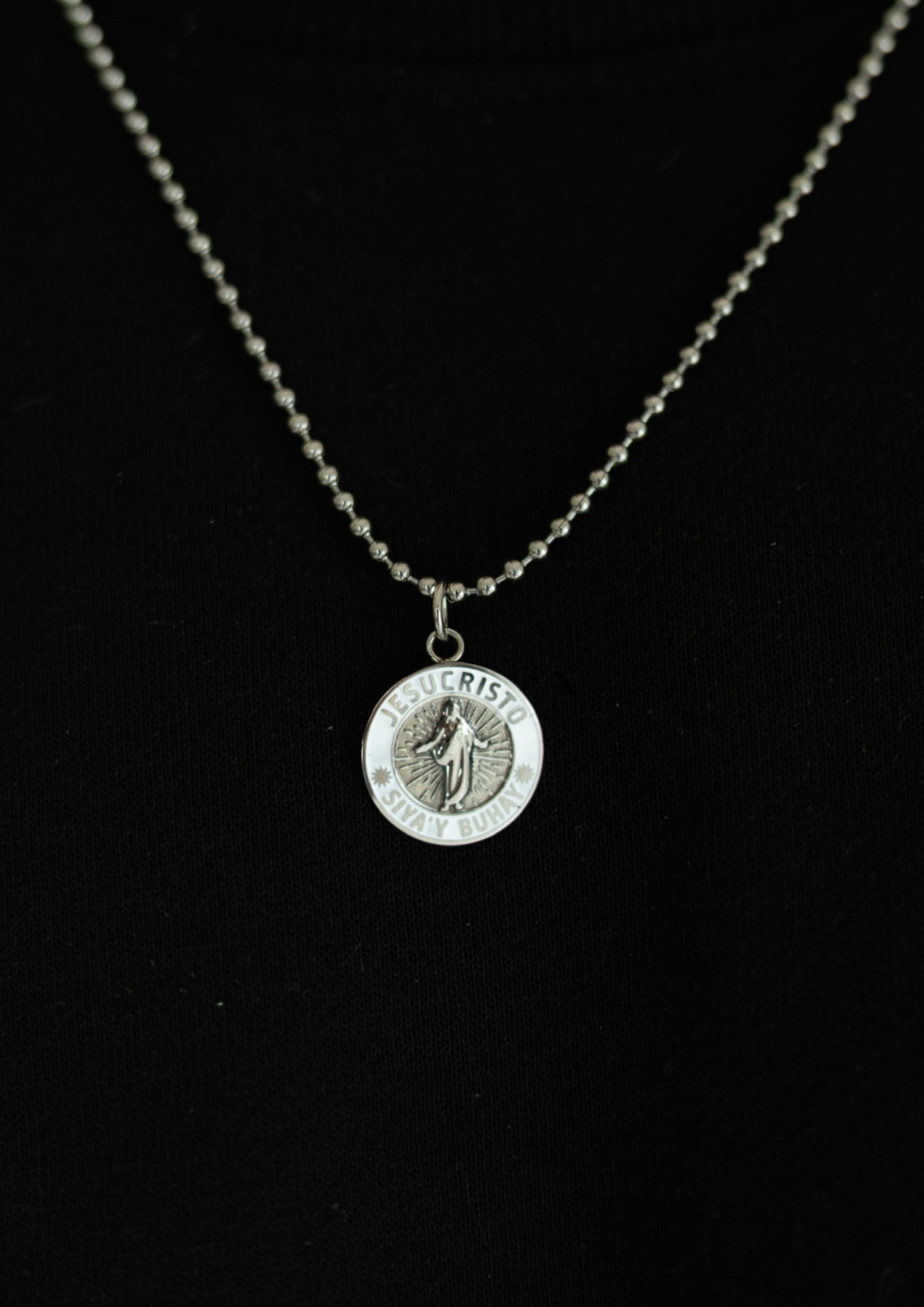 He Lives Necklace (Tagalog)